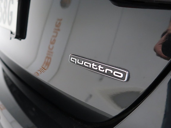 Audi A4 14 of 30