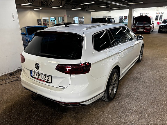Volkswagen Passat 3 of 5