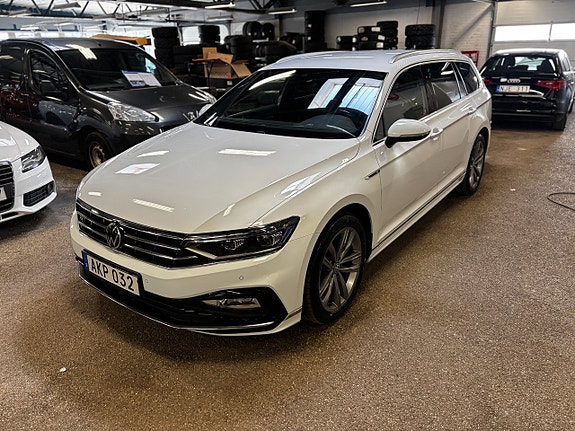 Volkswagen Passat 2 of 5