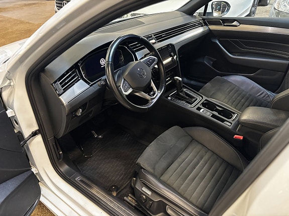 Volkswagen Passat 5 of 5