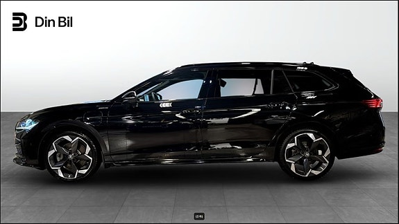 Skoda Superb 2 of 5