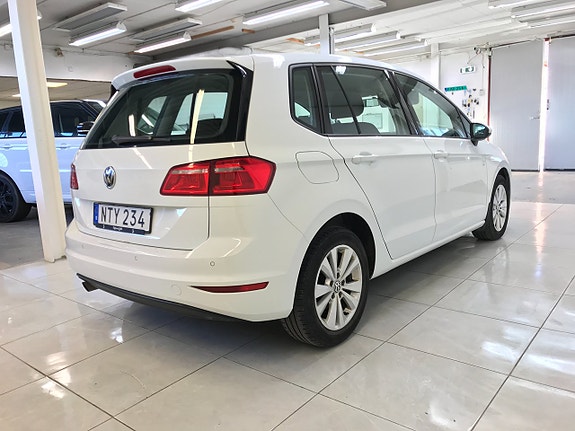 Volkswagen Golf Sportsvan 6 of 20