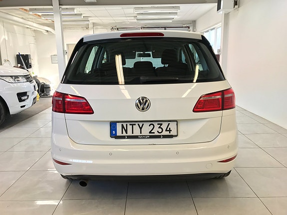 Volkswagen Golf Sportsvan 7 of 20