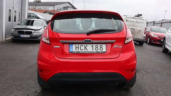Ford Fiesta 8 of 16