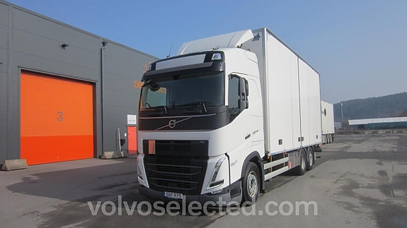 Volvo FH Fjärrbil / Öppningsbar sida.