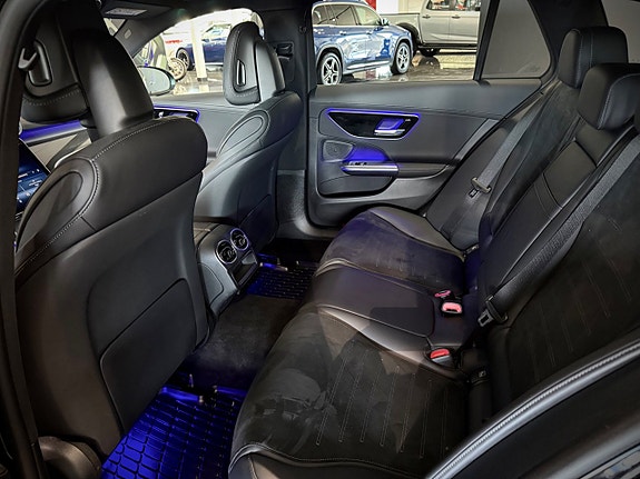Mercedes-Benz C300 e 7 of 26