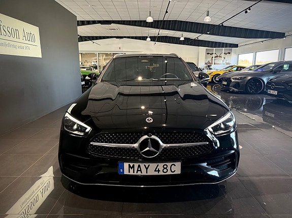 Mercedes-Benz C300 e 13 of 26