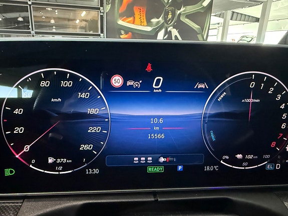 Mercedes-Benz C300 e 15 of 26