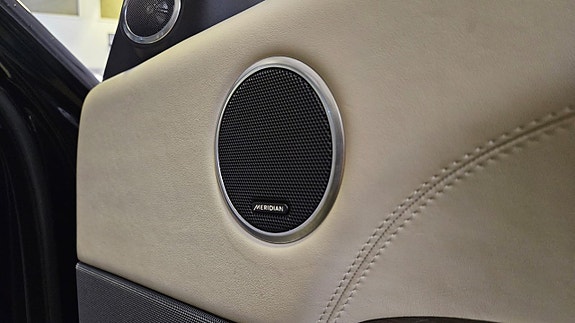 Land Rover Range Rover Sport 15 of 22