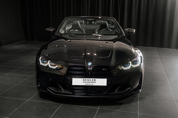 BMW M4 4 of 12