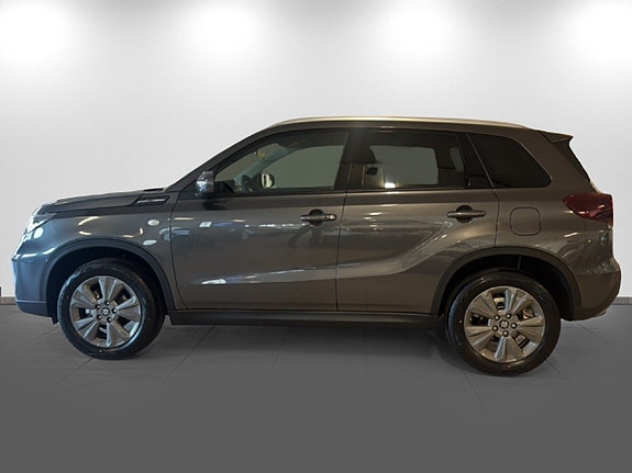 Suzuki Vitara 2 of 18