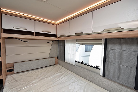 Knaus 580 UK Südwind Black Selection, Barnkammare 25 of 27