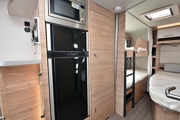 Knaus 580 UK Südwind Black Selection, Barnkammare 22 of 27