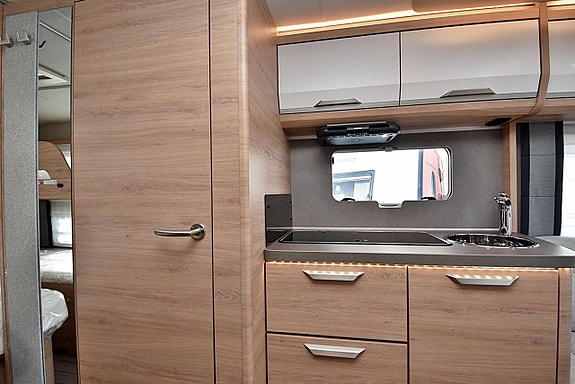 Knaus 580 UK Südwind Black Selection, Barnkammare 19 of 27
