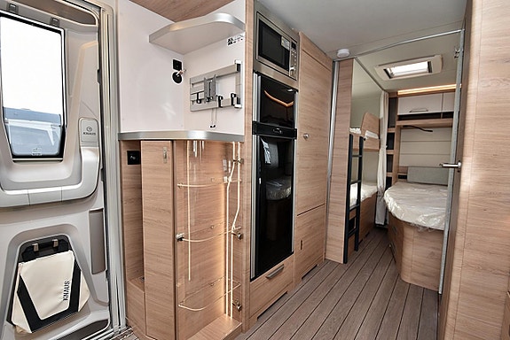 Knaus 580 UK Südwind Black Selection, Barnkammare 7 of 27