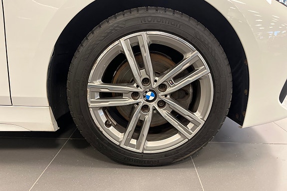 BMW 118i 15 of 19