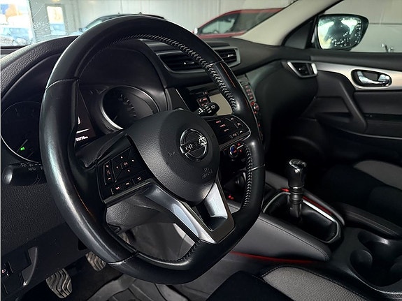 Nissan Qashqai 3 of 5