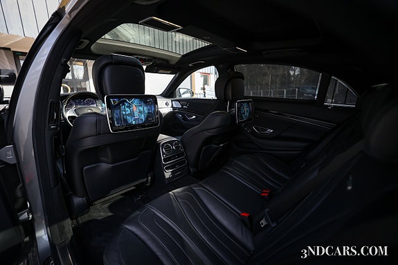 Mercedes-Benz S63 19 of 25