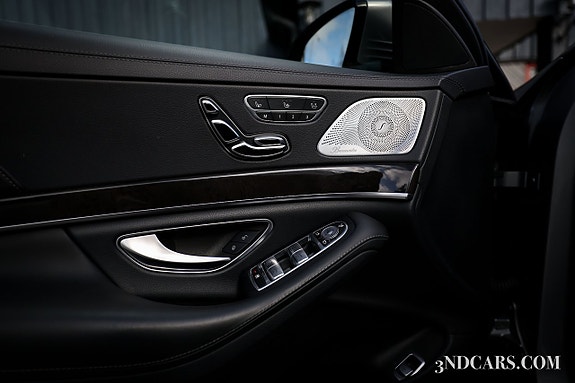 Mercedes-Benz S63 16 of 25
