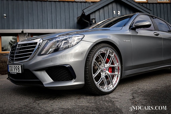 Mercedes-Benz S63 3 of 5