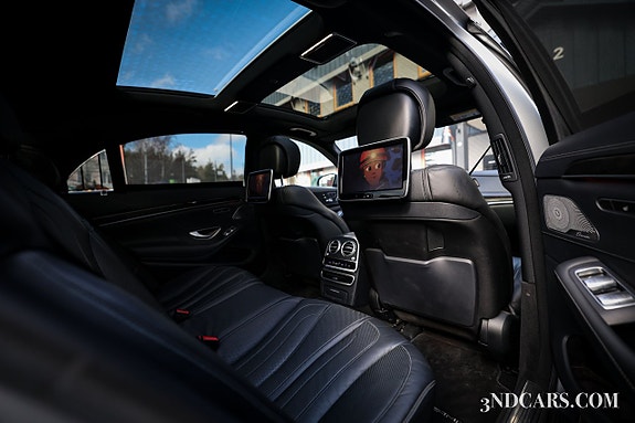 Mercedes-Benz S63 2 of 5