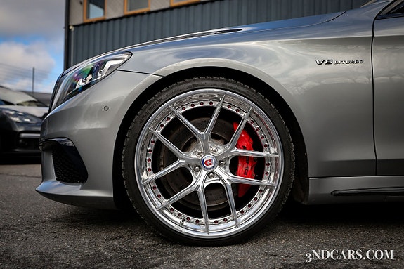 Mercedes-Benz S63 10 of 25