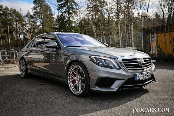 Mercedes-Benz S63 4 of 5