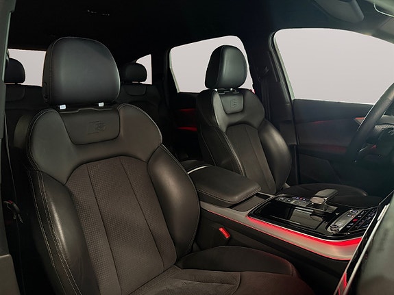 Audi Q7 10 of 30