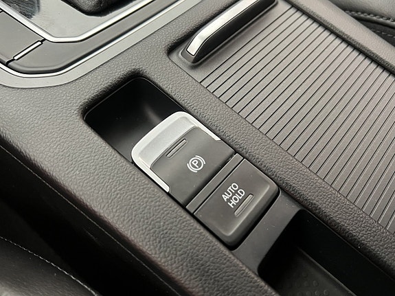 Volkswagen Passat 22 of 29