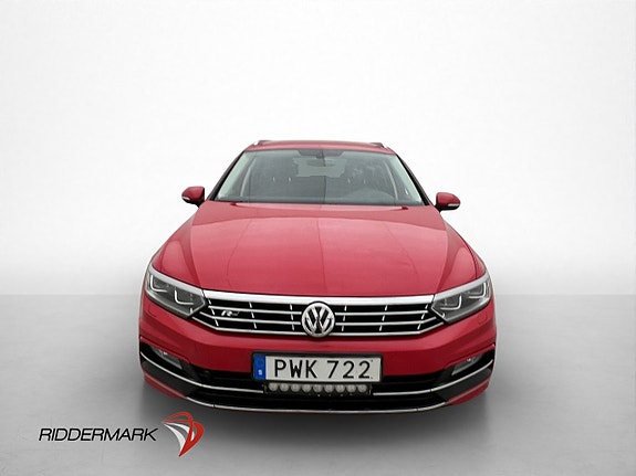 Volkswagen Passat 2 of 29