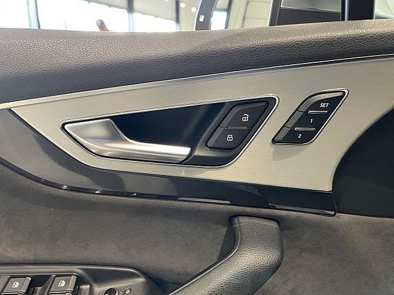 Audi SQ7 20 of 28