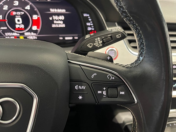 Audi SQ7 18 of 28
