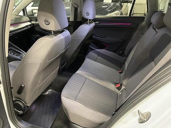 Volkswagen Golf Alltrack 5 of 5