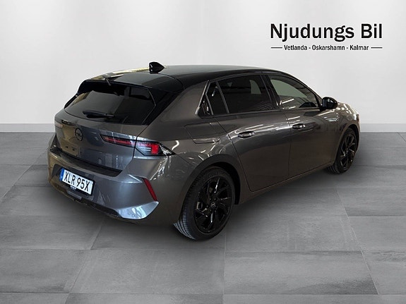 Opel Astra 3 of 5