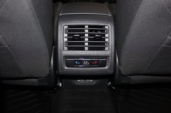 Volkswagen Golf VIII 19 of 19