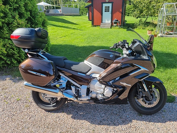 Yamaha FJR1300AE 2 of 2