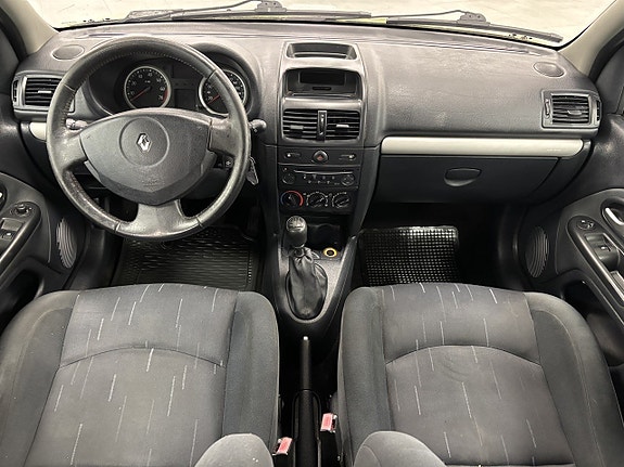 Renault Clio 7 of 10