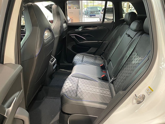 Volkswagen Tiguan 12 of 13