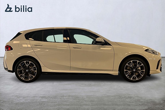 BMW 120 15 of 18