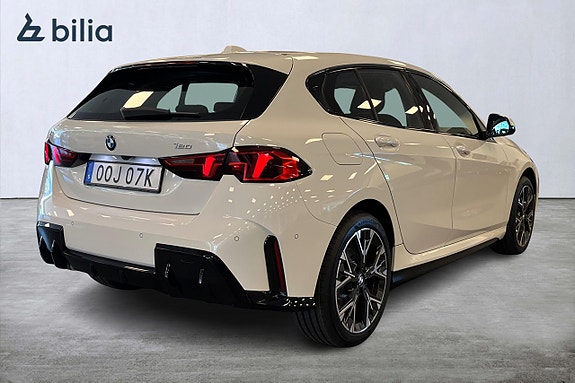 BMW 120 16 of 18
