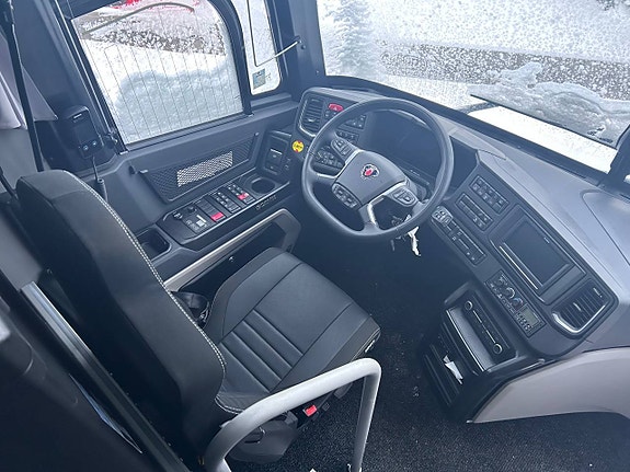 Scania Touring HD 13,7m 2 of 6