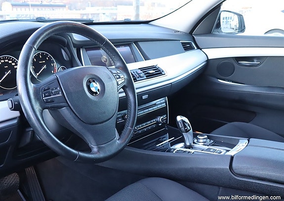 BMW 520d 9 of 17