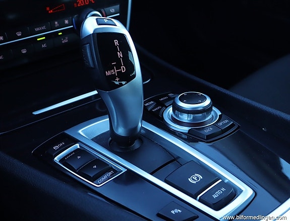 BMW 520d 12 of 17