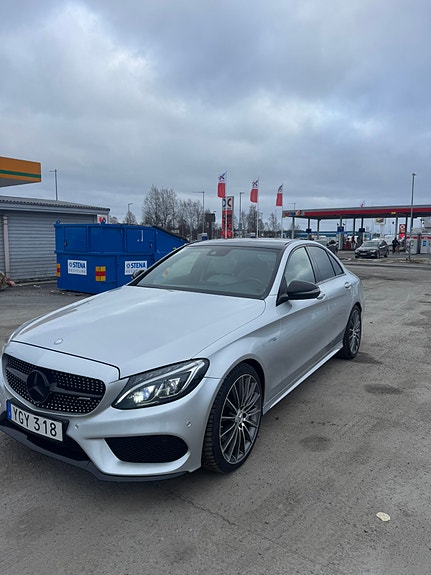 Mercedes-Benz C43 3 of 5