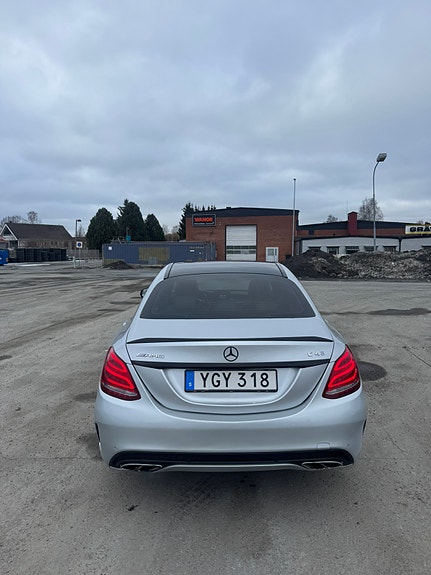 Mercedes-Benz C43 4 of 5