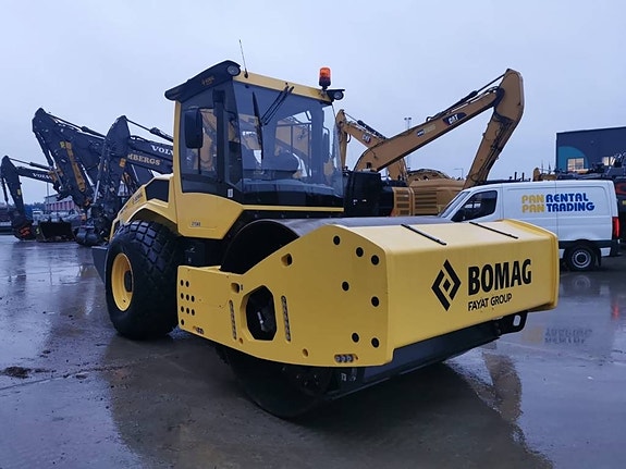 Bomag BW216D-5 15 of 17