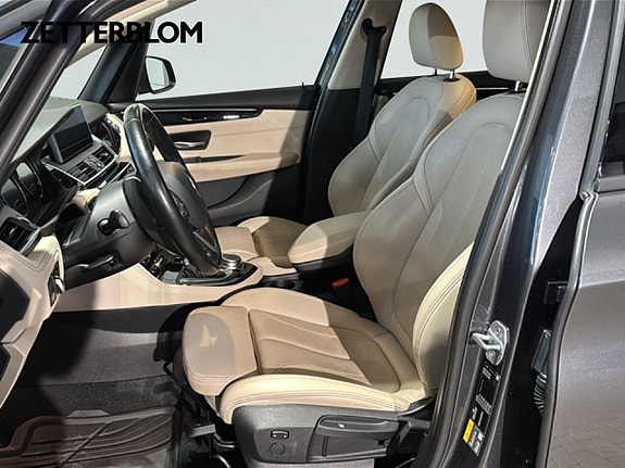 BMW 225xe 7 of 16