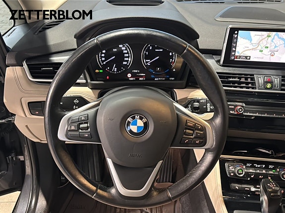 BMW 225xe 12 of 16