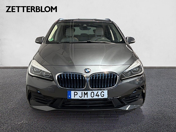 BMW 225xe 5 of 5