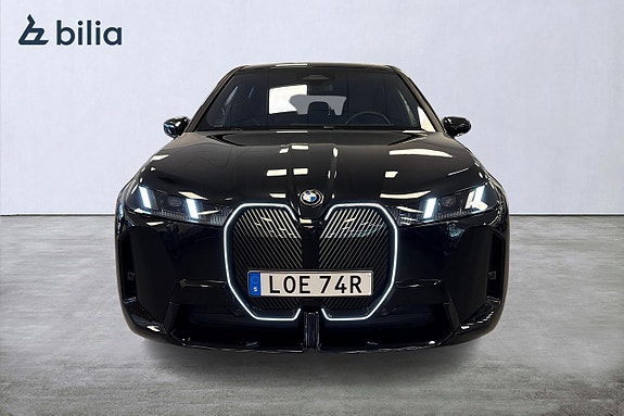 BMW iX 5 of 19